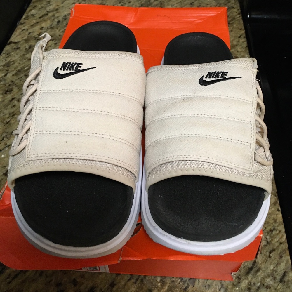 Nike men’s sauna slides size 10